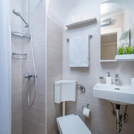 Jany Apartman